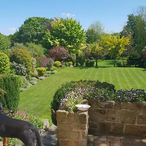 Large 2 Ensuite Bedroom Flat With Lovely Views Apartment