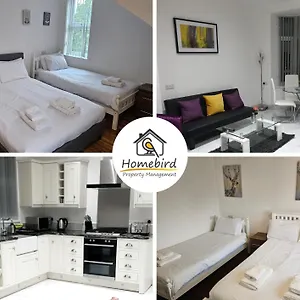 Homebird - Conway House Holiday home